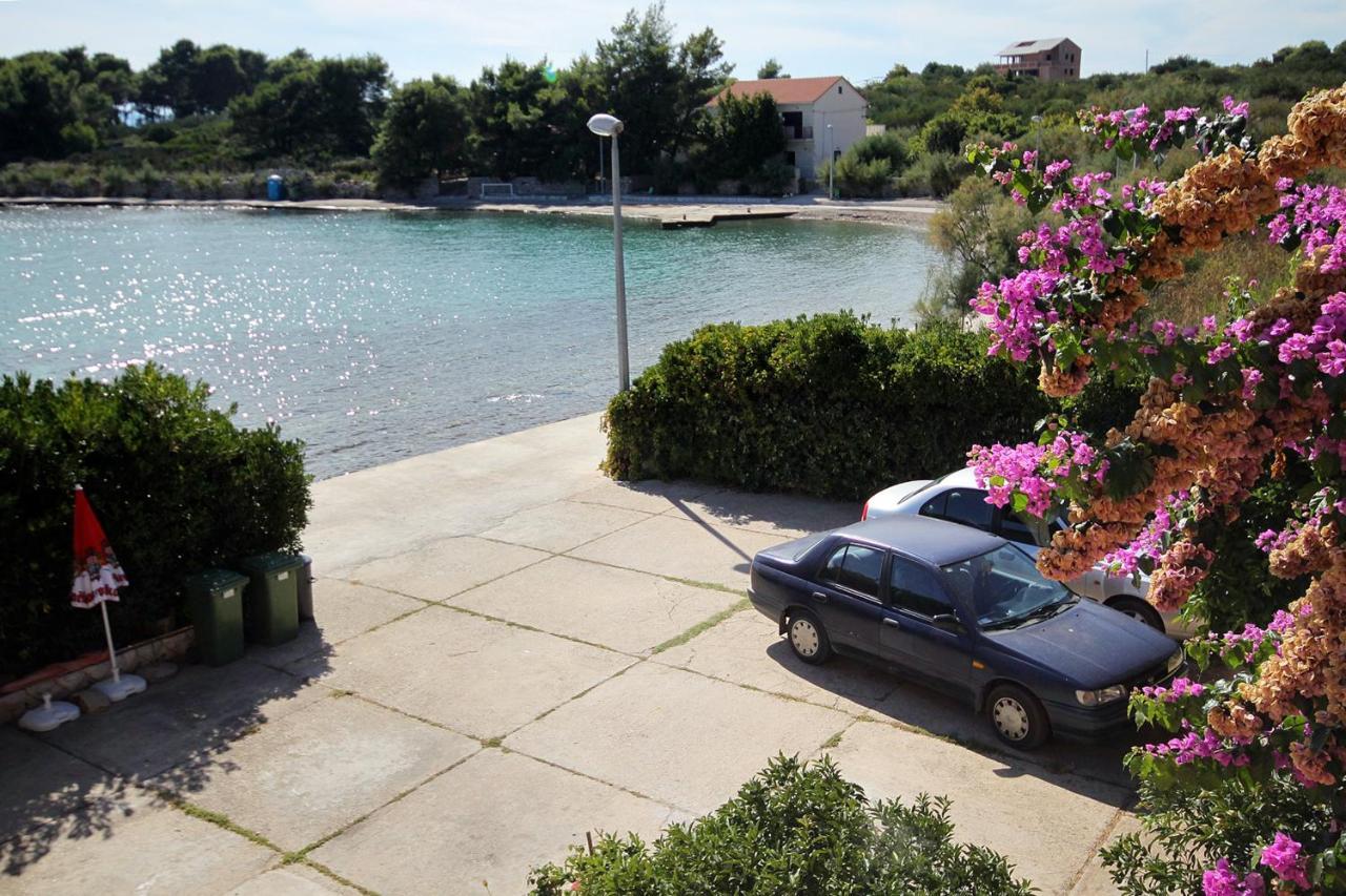Apartments And Rooms By The Sea Sucuraj, Hvar - 4029 Exterior photo
