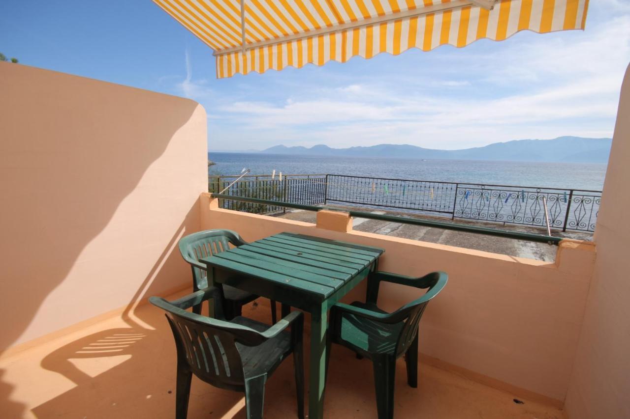 Apartments And Rooms By The Sea Sucuraj, Hvar - 4029 Exterior photo