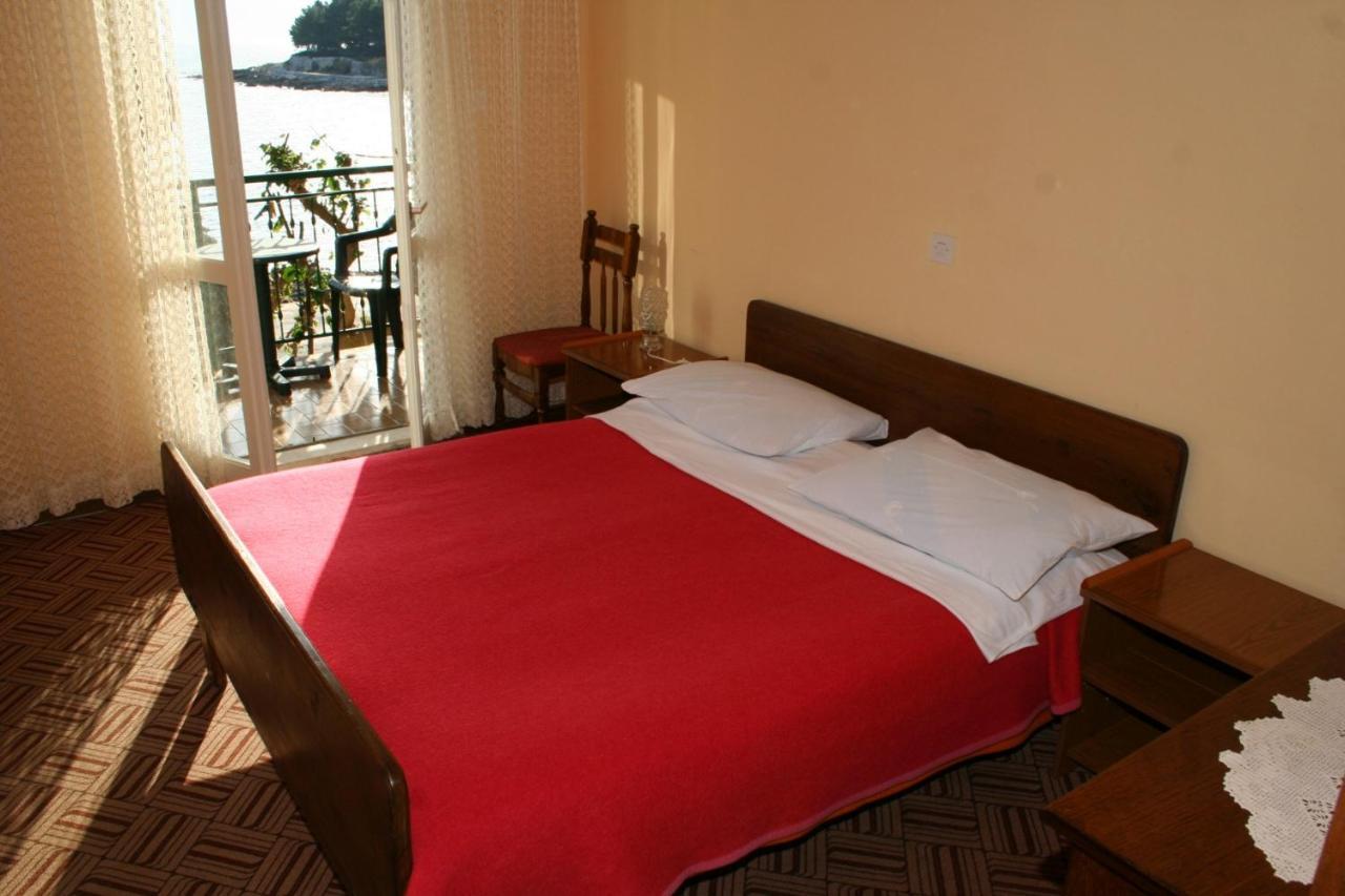 Apartments And Rooms By The Sea Sucuraj, Hvar - 4029 Exterior photo
